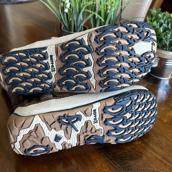 Merrell Women’s Boots - Picture 13 of 13